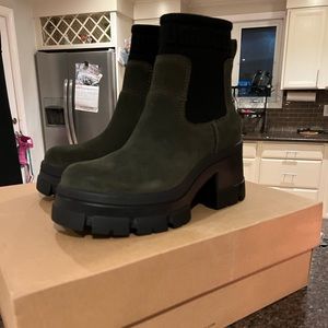 Brand New Ugg booties